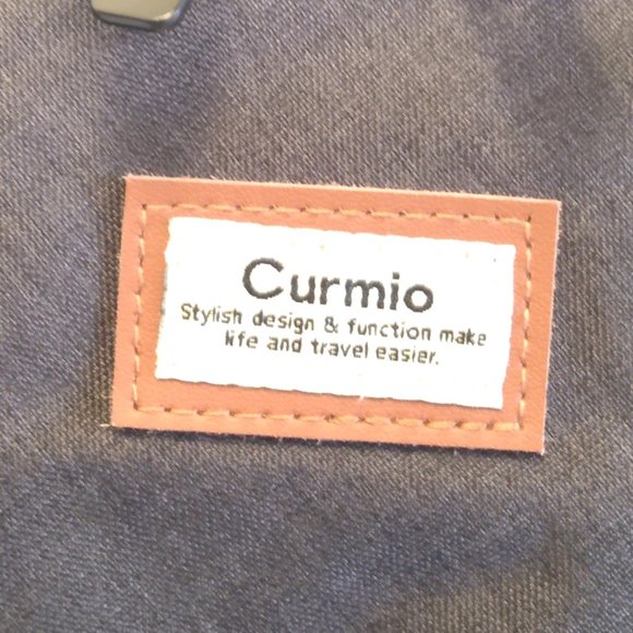 Curmio Grey Embroidery Travel Carry Case/Bag With Some Accessories - Picture 4 of 15